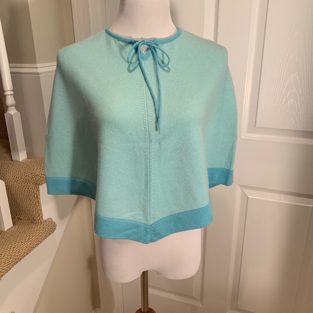 NWOT, 100% Cashmere, short poncho